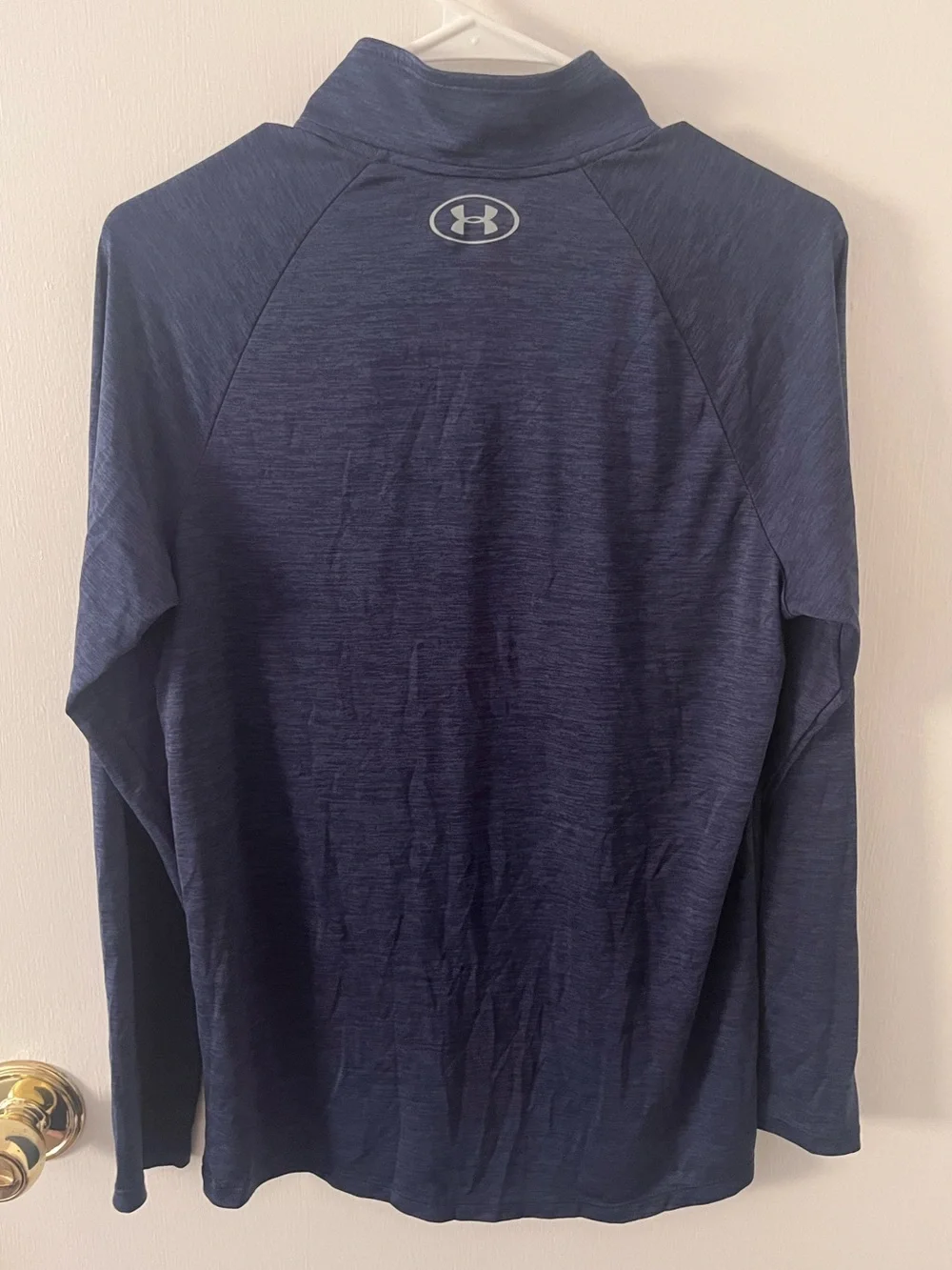 Under Armour Men’s Lightweight Loose Fit Navy Blue Pullover Base Layer Small